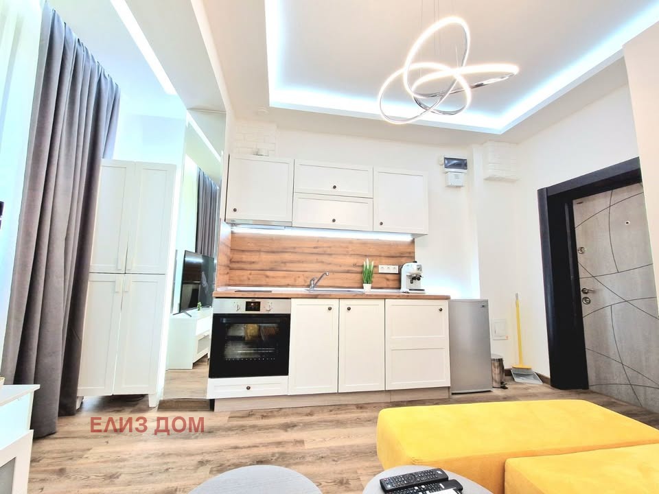 Продава 1-СТАЕН, гр. Варна, Център