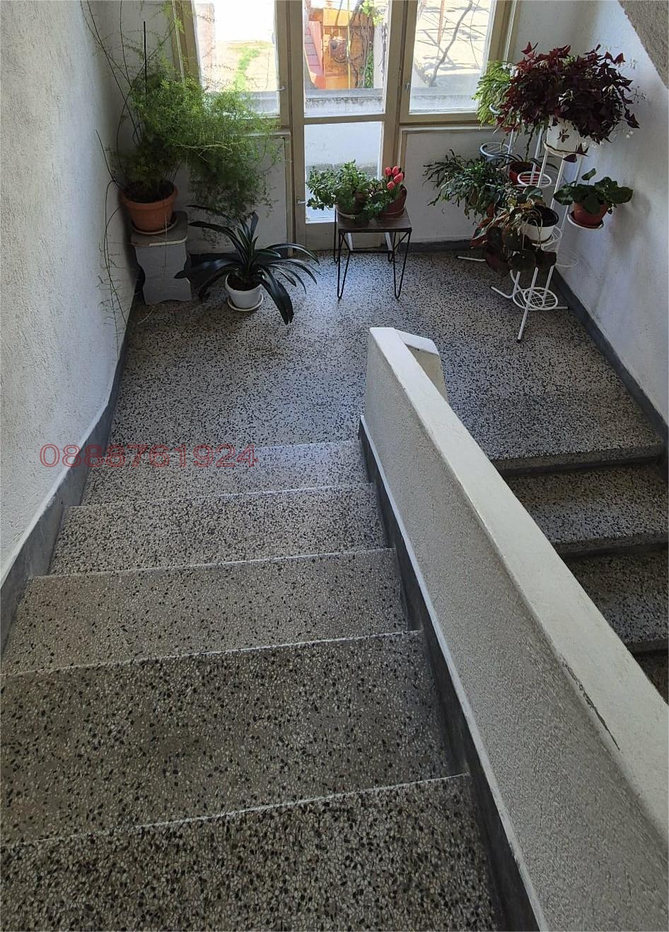 Продава ЕТАЖ ОТ КЪЩА, гр. Казанлък, област Стара Загора, снимка 8 - Етаж от къща - 53356446