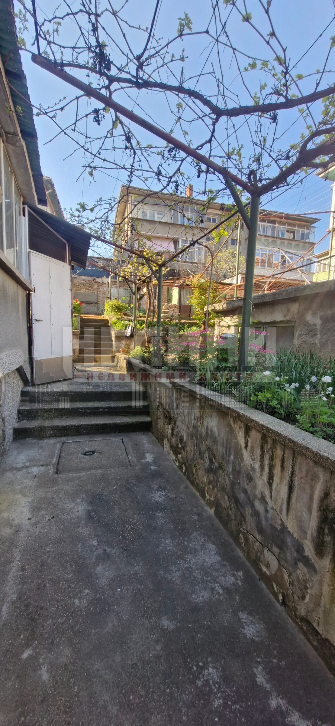 Продава КЪЩА, гр. Русе, Дружба 2, снимка 2 - Къщи - 54299215