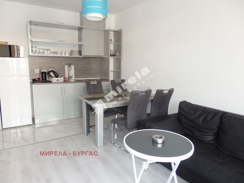 En venta  1 dormitorio región Burgas , Primorsko , 59 metros cuadrados | 12881904