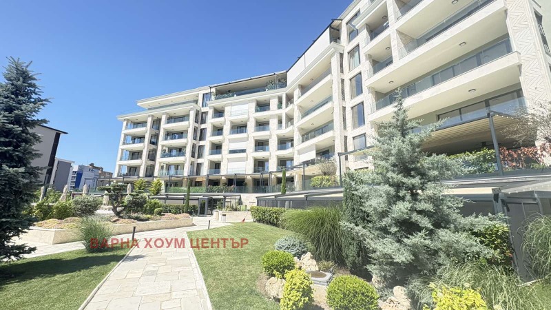 Продава  3-стаен град Варна , к.к. Св.Св. Константин и Елена , 147 кв.м | 51741102