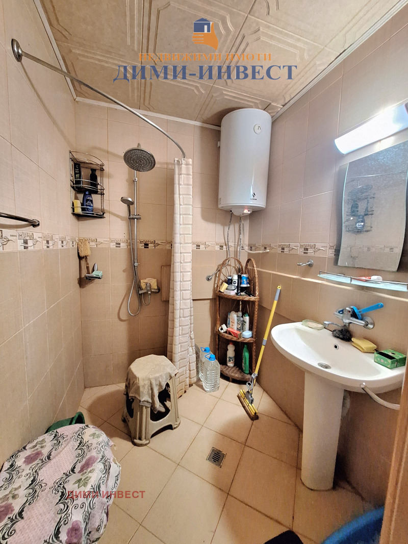 Продава 3-СТАЕН, гр. Добрич, ЖП Гара, снимка 8 - Апартаменти - 53182948