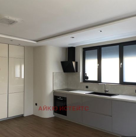 Продава МНОГОСТАЕН, гр. София, Бояна, снимка 2 - Апартаменти - 54829911