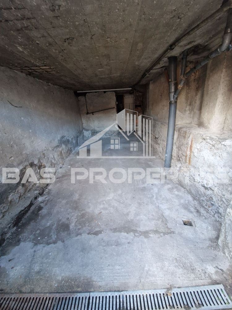 Продава ЕТАЖ ОТ КЪЩА, гр. София, област София-град, снимка 9 - Етаж от къща - 54025196