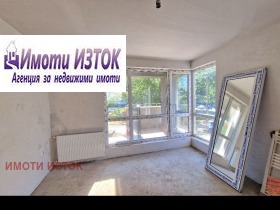 1 makuuhuone Iztok, Pernik 9