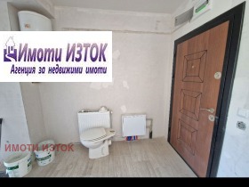 1 makuuhuone Iztok, Pernik 8