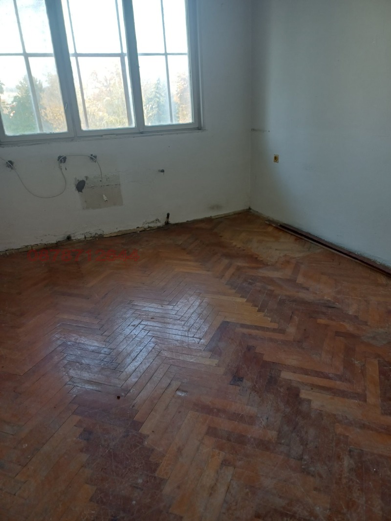 Продава 2-СТАЕН, гр. Разград, Център, снимка 3 - Апартаменти - 52784604