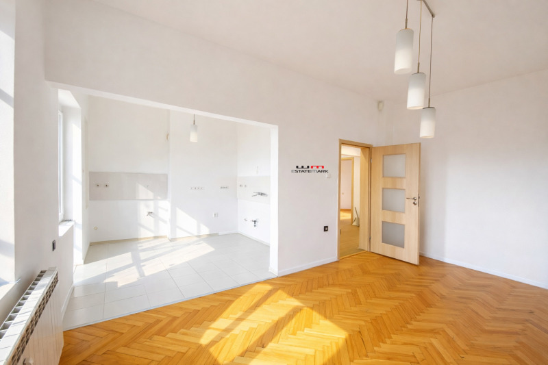 Продава 3-СТАЕН, гр. София, Докторски паметник