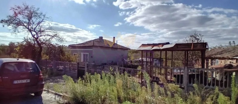 Продава КЪЩА, с. Ломница, област Добрич, снимка 8 - Къщи - 52824968