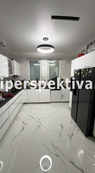 Продава КЪЩА, гр. Пловдив, Христо Смирненски, снимка 2 - Къщи - 53369063