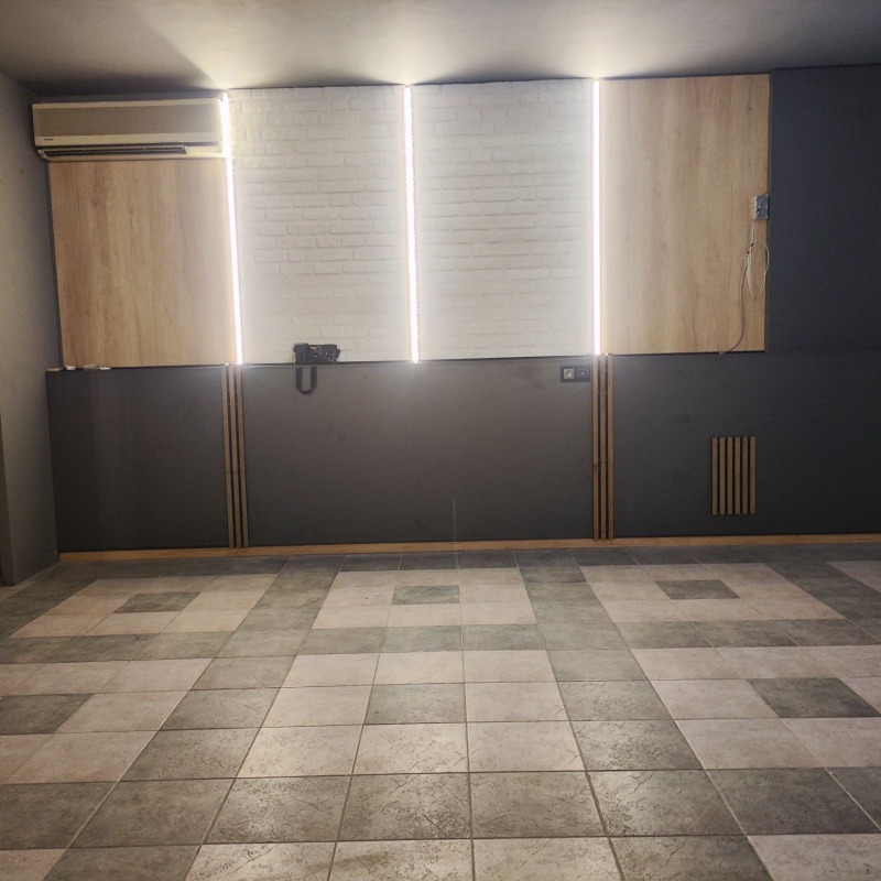 Eladó  Üzlet Sofia , Borovo , 60 négyzetméter | 73693278 - kép [4]