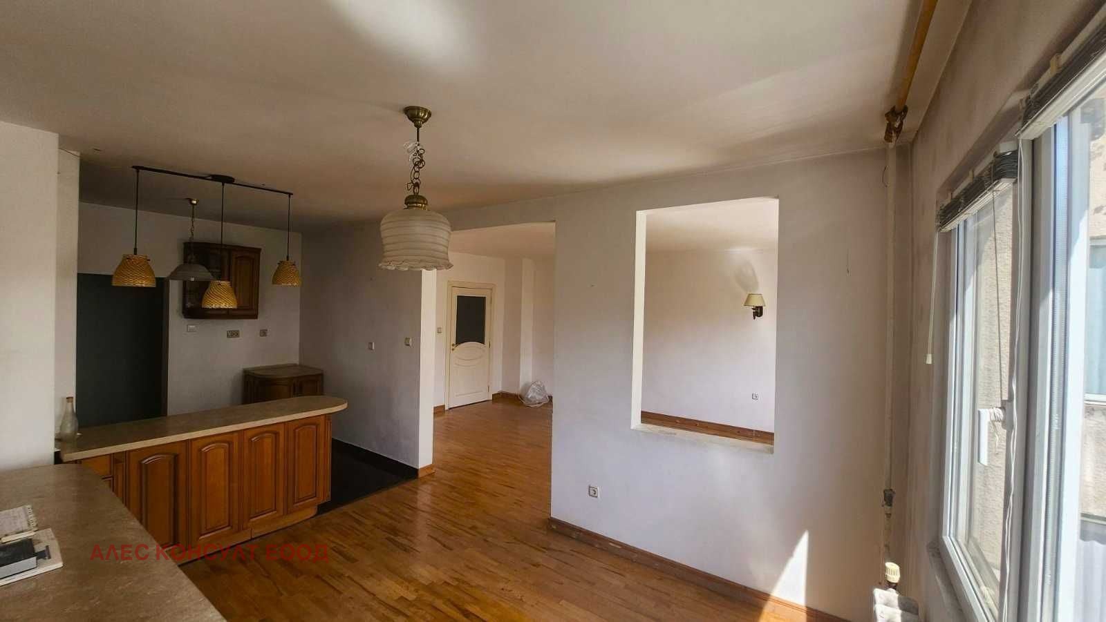 Продава 3-СТАЕН, гр. София, Лагера, снимка 7 - Апартаменти - 56017900