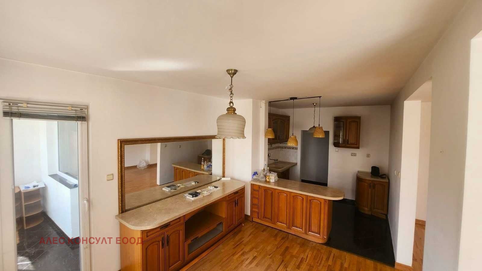 Продава 3-СТАЕН, гр. София, Лагера, снимка 3 - Апартаменти - 56017900