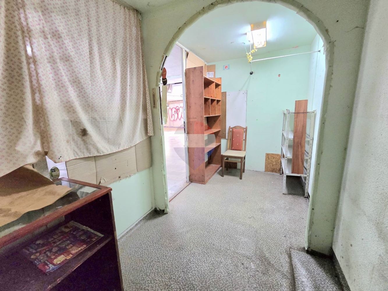 Продава МАГАЗИН, гр. Варна, Център, снимка 5 - Магазини - 54662666