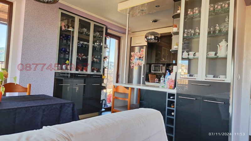 Продава 3-СТАЕН, гр. Благоевград, Идеален център, снимка 3 - Апартаменти - 52780099