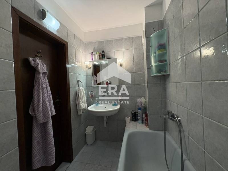 Продава 3-СТАЕН, гр. Велико Търново, Център, снимка 16 - Апартаменти - 54778201