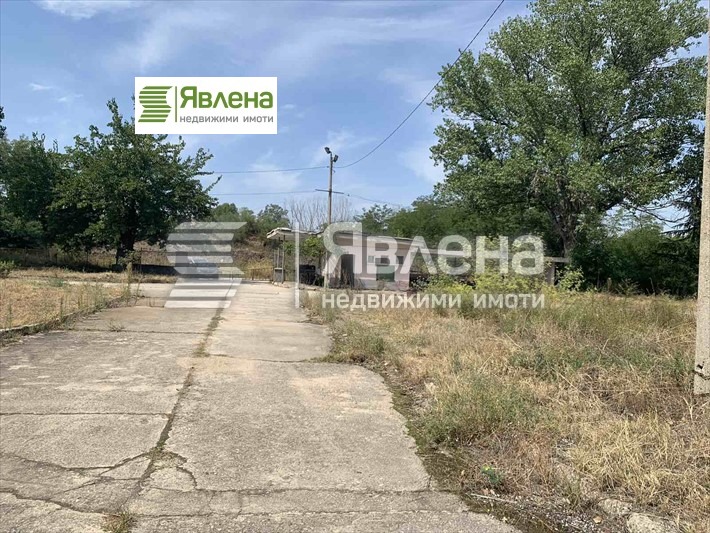 Продава  Пром. помещение град Пазарджик , Идеален център , 30780 кв.м | 45805317