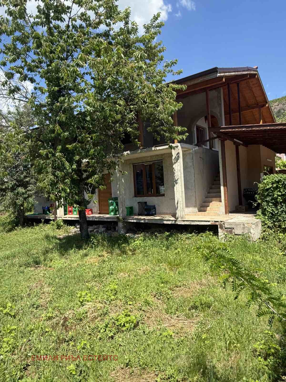 Продава КЪЩА, с. Зверино, област Враца, снимка 4 - Къщи - 54730059