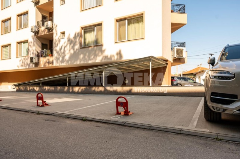 Na sprzedaż  1 sypialnia Plowdiw , Komatewo , 67 mkw | 23599895 - obraz [11]