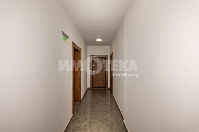 Na sprzedaż  1 sypialnia Plowdiw , Komatewo , 67 mkw | 23599895 - obraz [10]