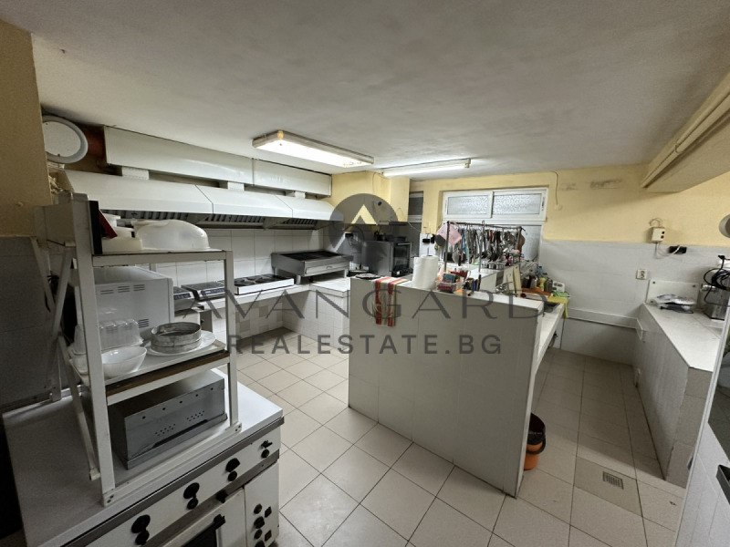Na sprzedaż  Bar; kawiarnia Plowdiw , Trakija , 400 mkw | 81763135 - obraz [10]