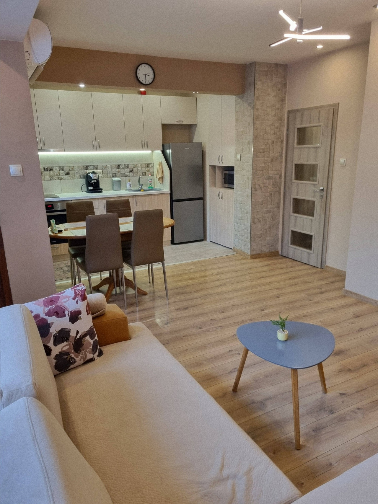 Продава 2-СТАЕН, гр. Пловдив, Кършияка, снимка 3 - Апартаменти - 55222813