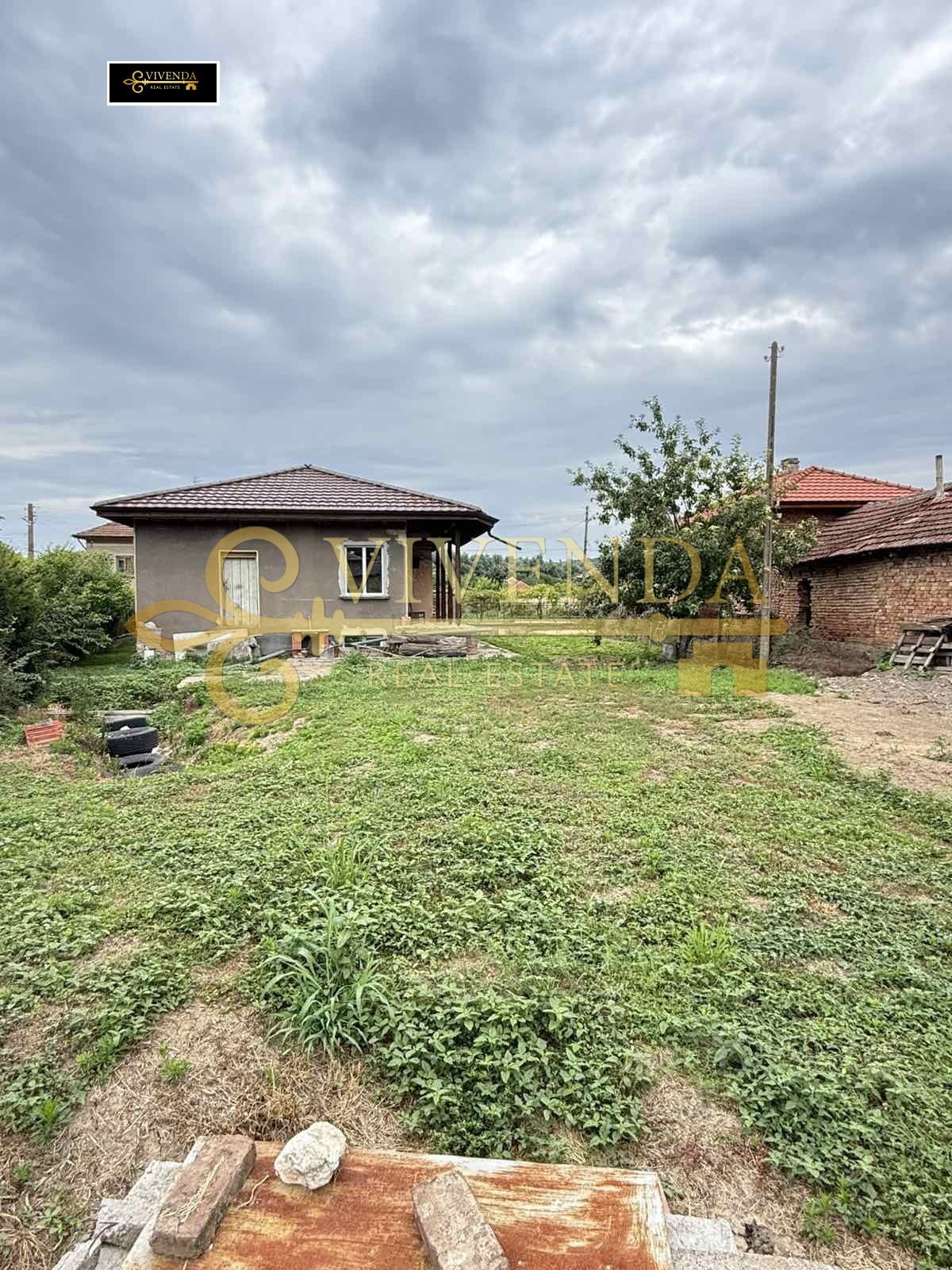 Продава КЪЩА, с. Комарево, област Плевен, снимка 3 - Къщи - 55626836