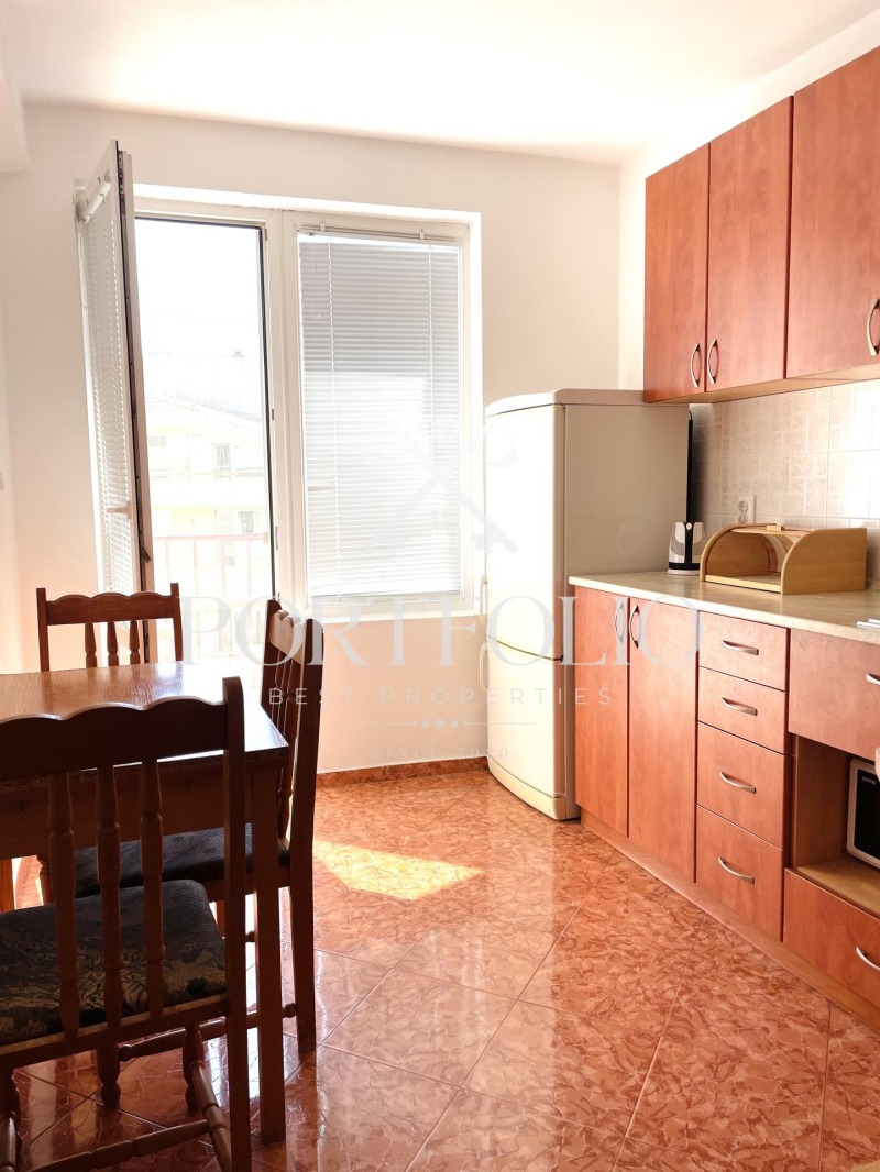 En venta  1 dormitorio región Burgas , Pomorie , 84 metros cuadrados | 21315318 - imagen [2]