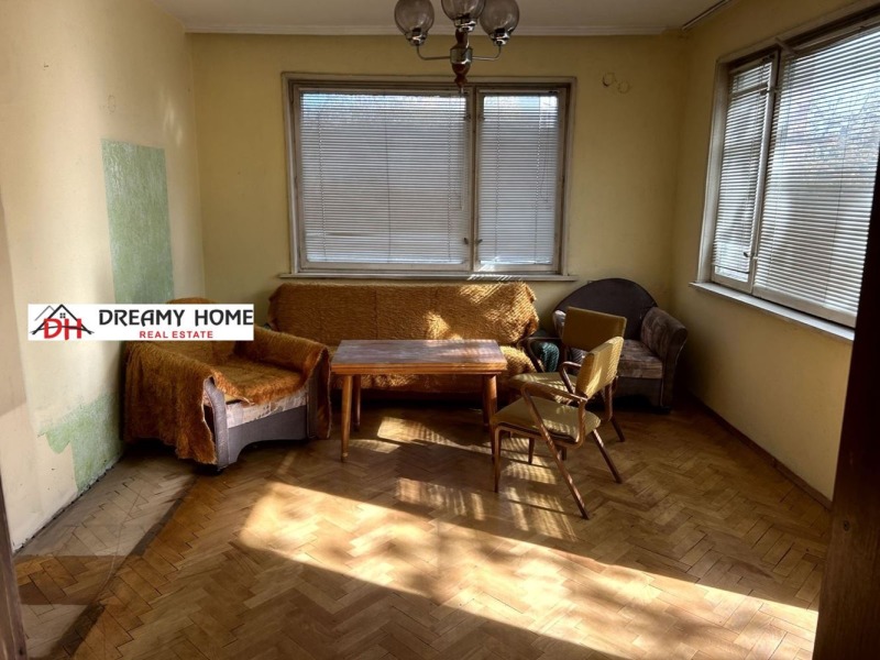 Продава 3-СТАЕН, гр. Кърджали, Център, снимка 2 - Апартаменти - 52926898