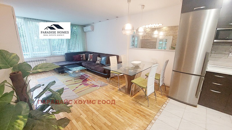 Продава 3-СТАЕН, гр. София, Изток, снимка 2 - Апартаменти - 53172637