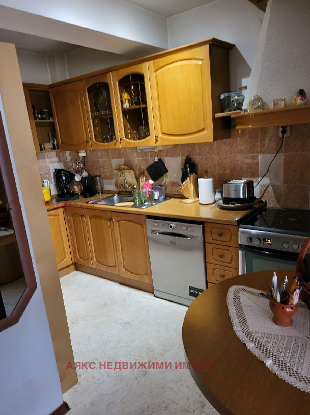 Продава  Мезонет град София , Красно село , 160 кв.м | 33428923 - изображение [2]