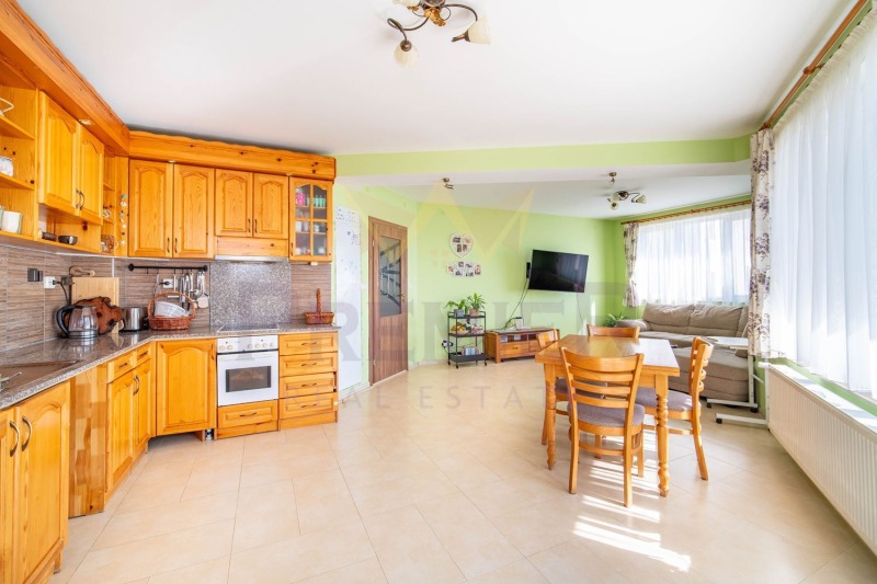 En venta  Casa región Dóbrich , Balchik , 180 metros cuadrados | 43021808 - imagen [5]