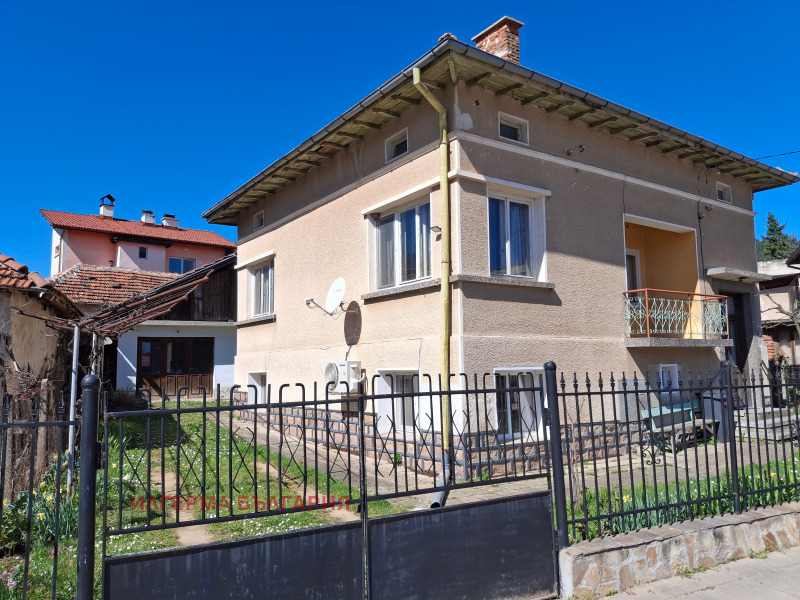 Продава КЪЩА в област Монтана, гр. Вършец - 162 кв.м / 98 000 € » 191 671.34 лв., ИЛГЕРМА БЪЛГАРИЯ
