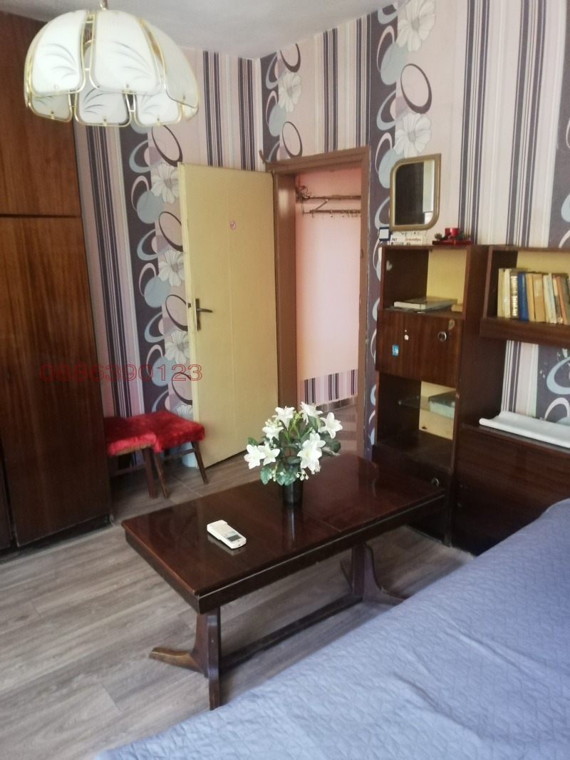 Продава 4-СТАЕН, гр. Ямбол, Център, снимка 2 - Апартаменти - 52779627