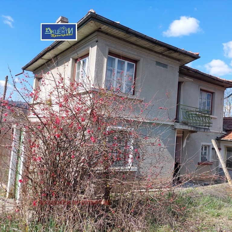 Продава КЪЩА, с. Соколово, област Габрово, снимка 1 - Къщи - 44833430