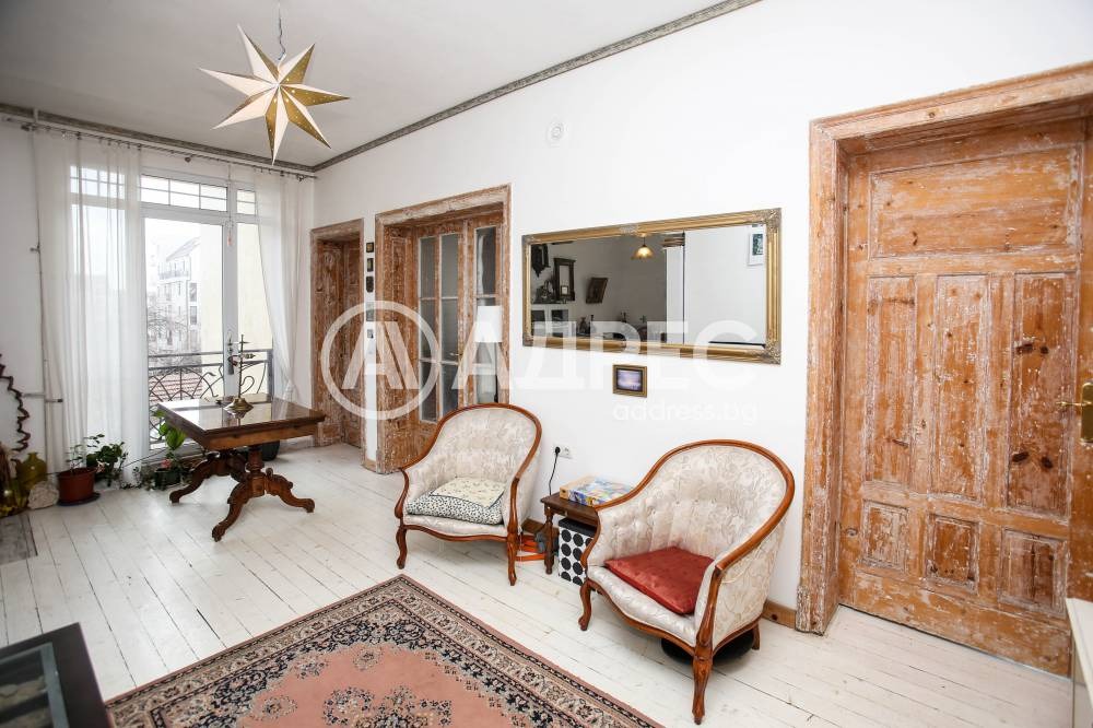 Продава МНОГОСТАЕН, гр. София, Център, снимка 5 - Апартаменти - 53536575