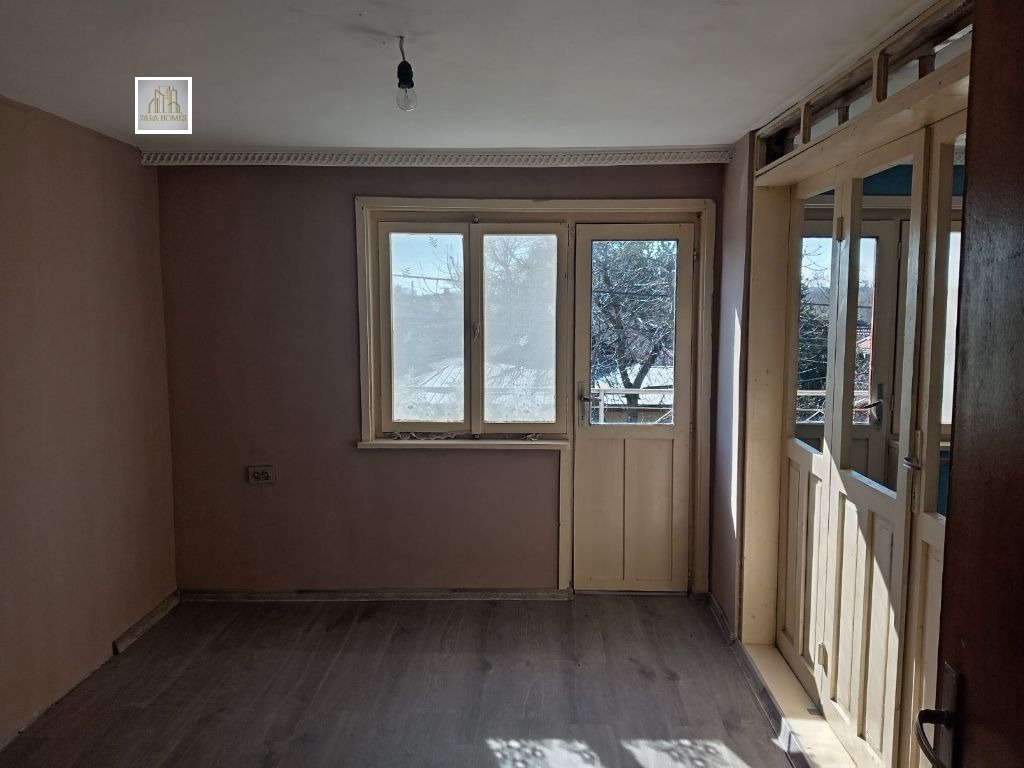 Продава ВИЛА, с. Загоре, област Стара Загора, снимка 2 - Вили - 54225055