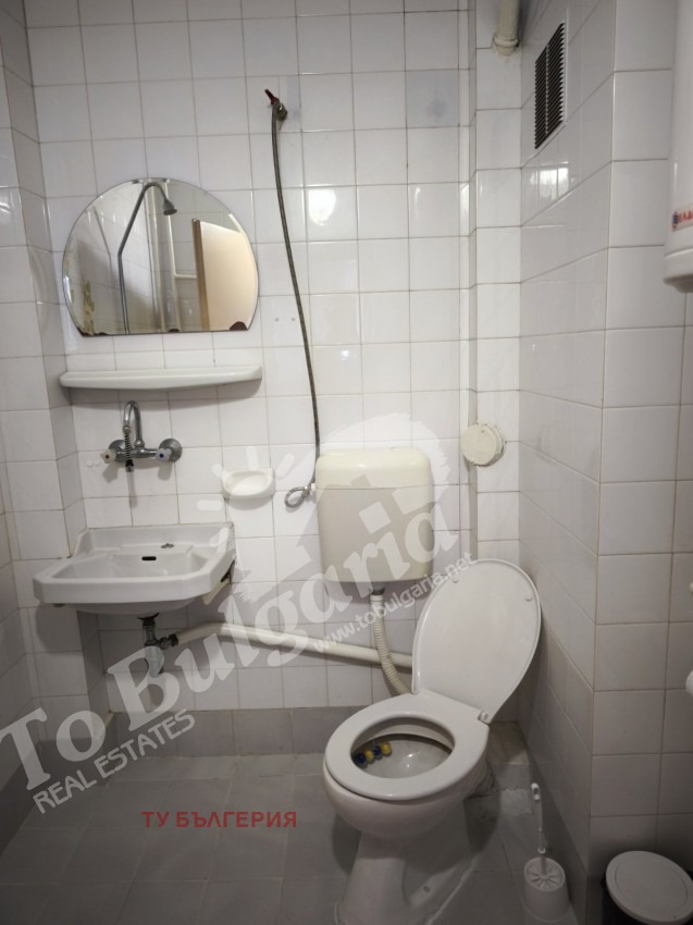 Продава 2-СТАЕН, гр. Велико Търново, Център, снимка 7 - Апартаменти - 55911579