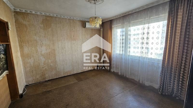 Продава МНОГОСТАЕН, гр. Бургас, Изгрев, снимка 7 - Апартаменти - 55433231