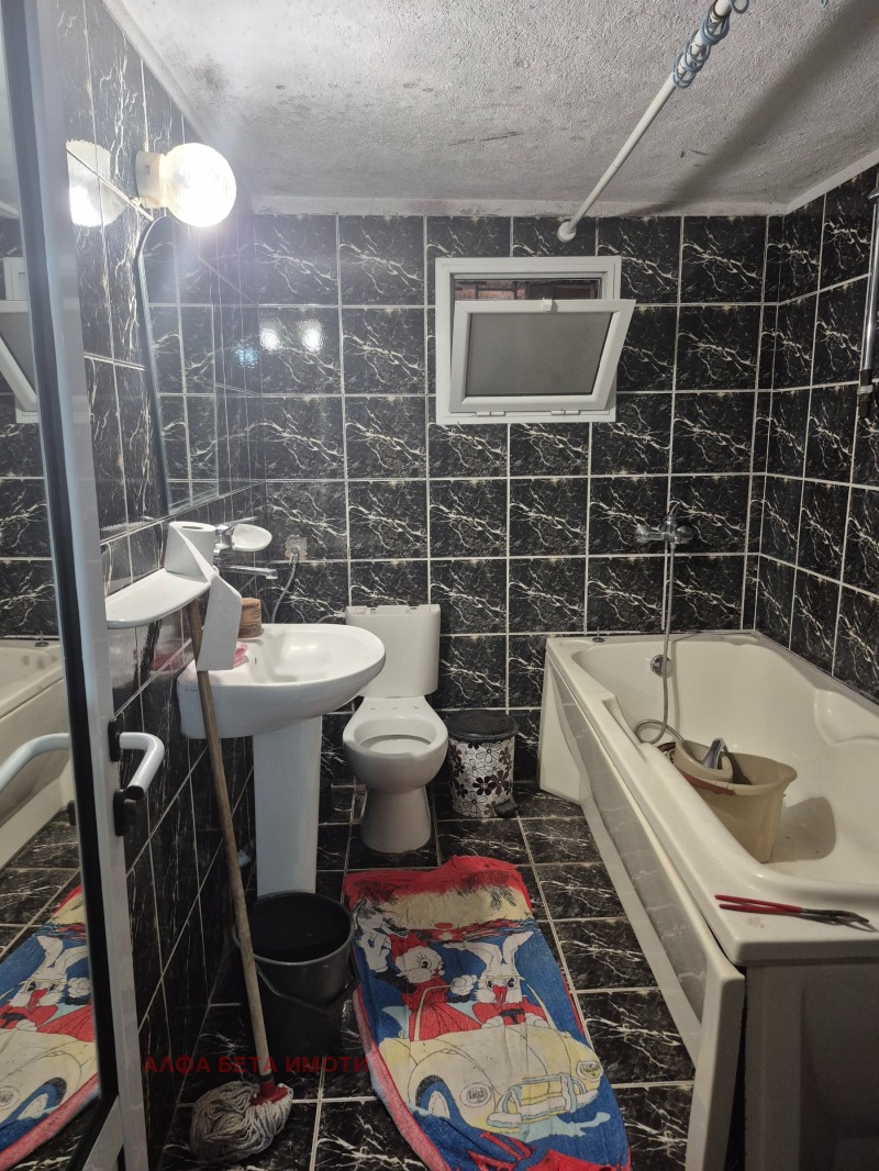 Продава КЪЩА, с. Злати войвода, област Сливен, снимка 10 - Къщи - 52991593