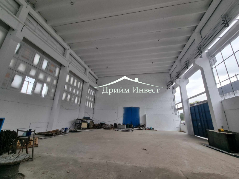 In vendita  Edificio industriale Plovdiv , Industrialna zona - Iztok , 5000 mq | 60533961 - Immagine [3]