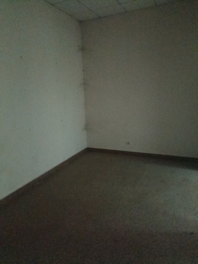 Продава МАГАЗИН в град Разград, Център - 18 кв.м / 25 000 € » 48 895.75 лв., РОС -НЕДВИЖИМИ ИМОТИ