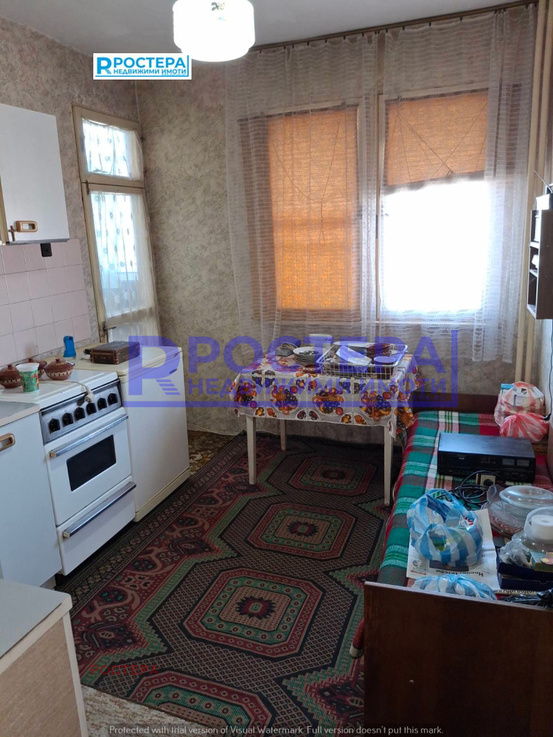 Продава 3-СТАЕН, гр. Търговище, Запад 2, снимка 9 - Апартаменти - 52532294