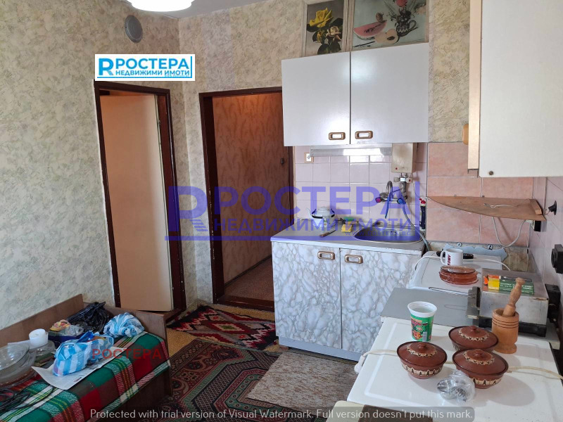 Продава 3-СТАЕН, гр. Търговище, Запад 2, снимка 10 - Апартаменти - 52532294