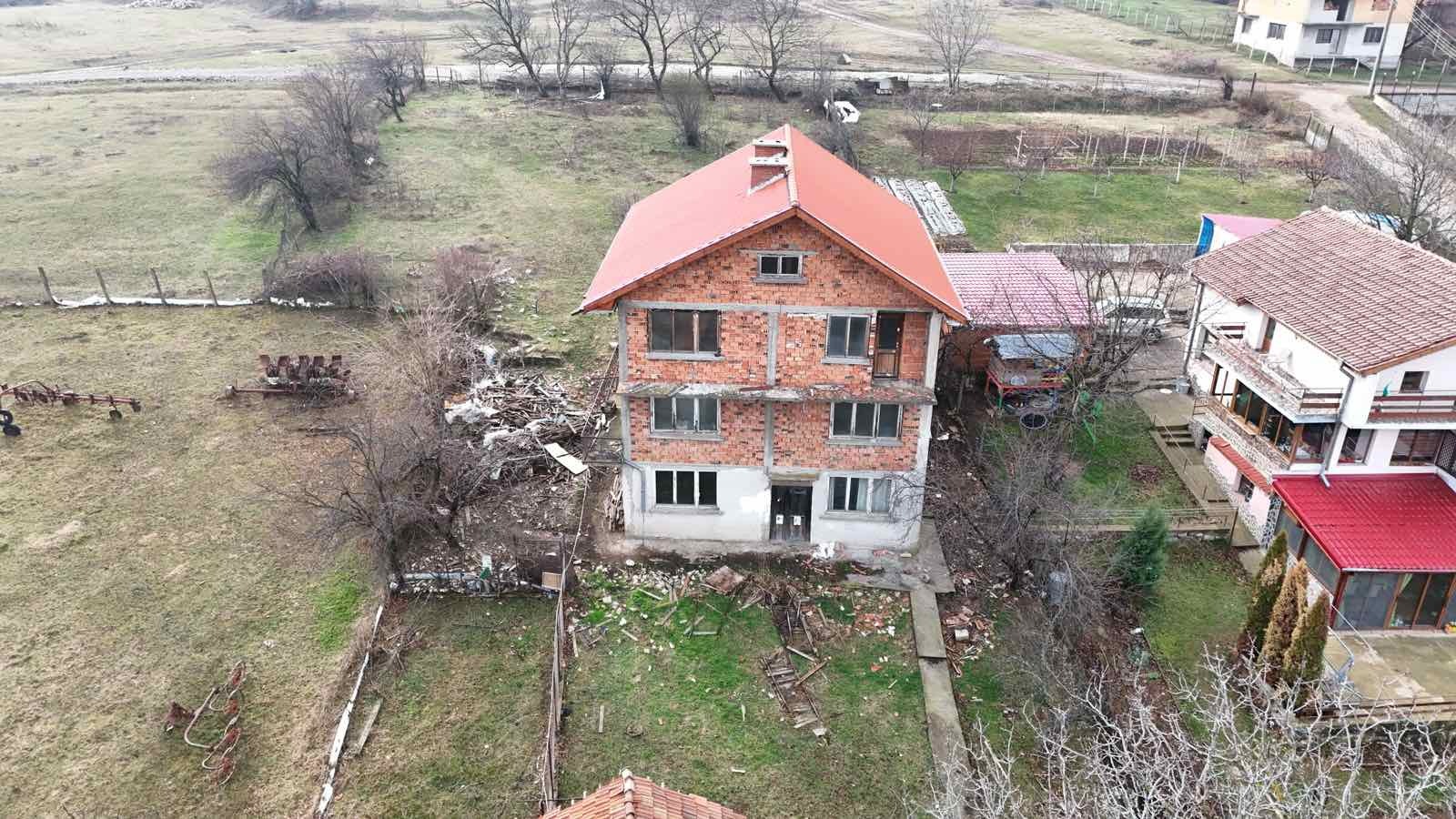 Продава КЪЩА, с. Костелево, област Враца, снимка 2 - Къщи - 45337836