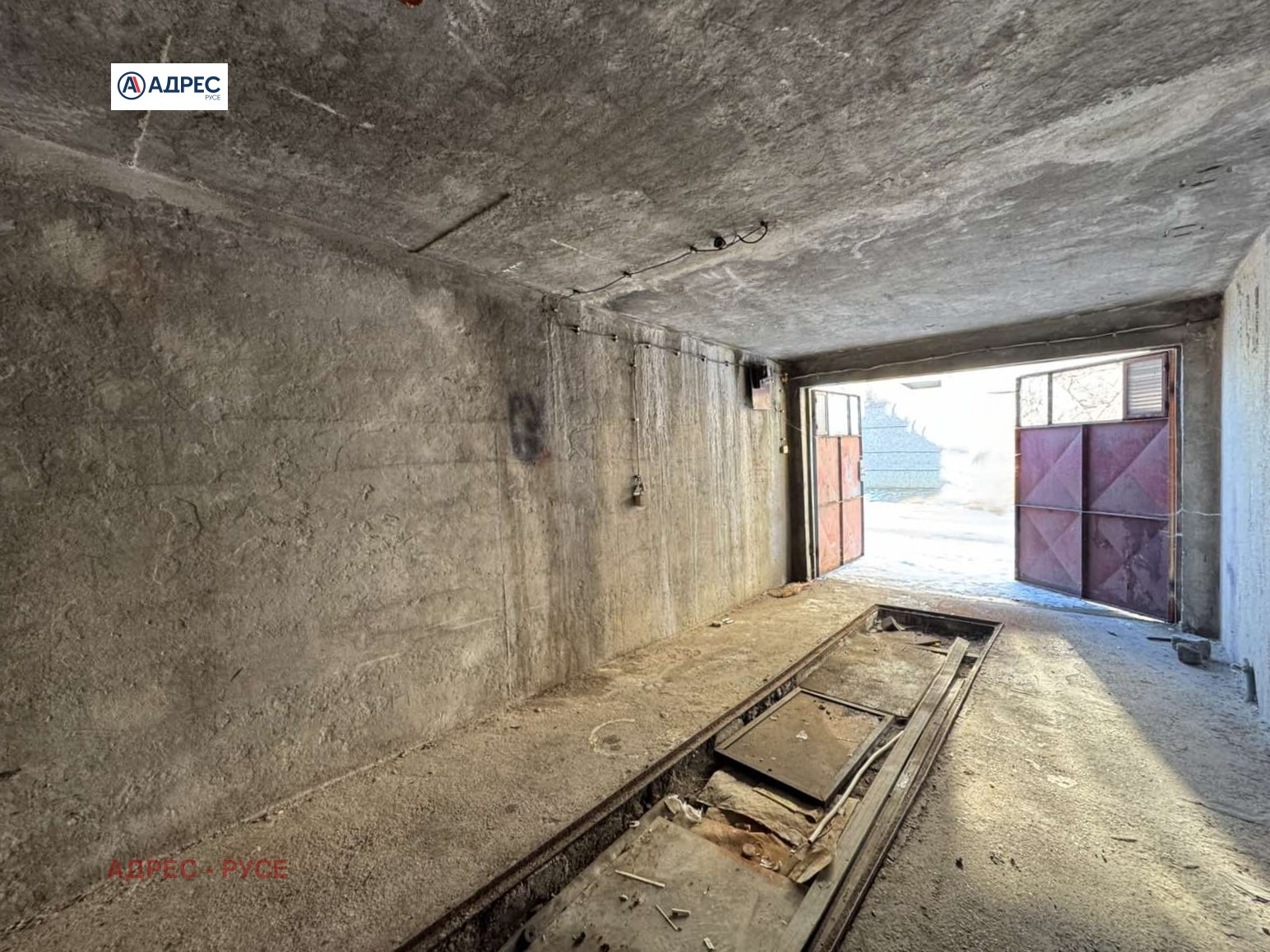 Продава ГАРАЖ, ПАРКОМЯСТО, гр. Русе, Дружба 3