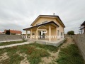 Продава  Къща област Пловдив , с. Рогош , 234 кв.м | 96412850 - изображение [2]