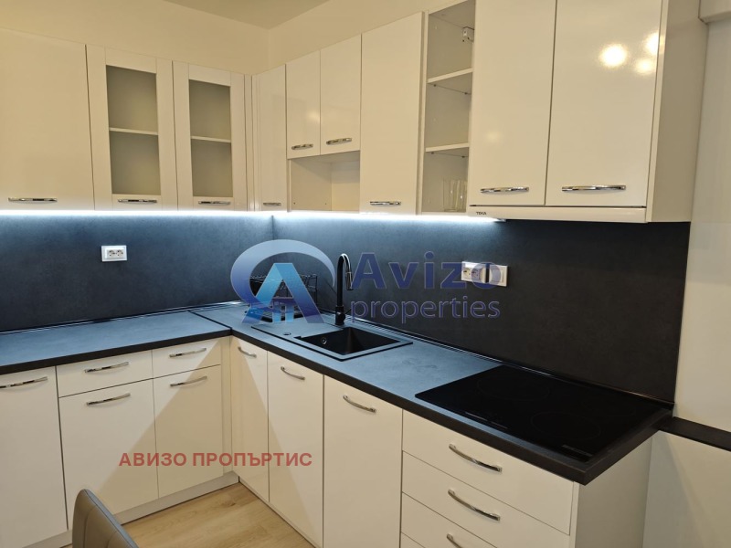 Продава 3-СТАЕН, гр. София, Света Троица, снимка 3 - Aпартаменти - 48630954