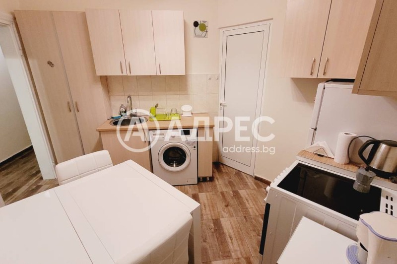 Продава 3-СТАЕН, гр. София, Докторски паметник