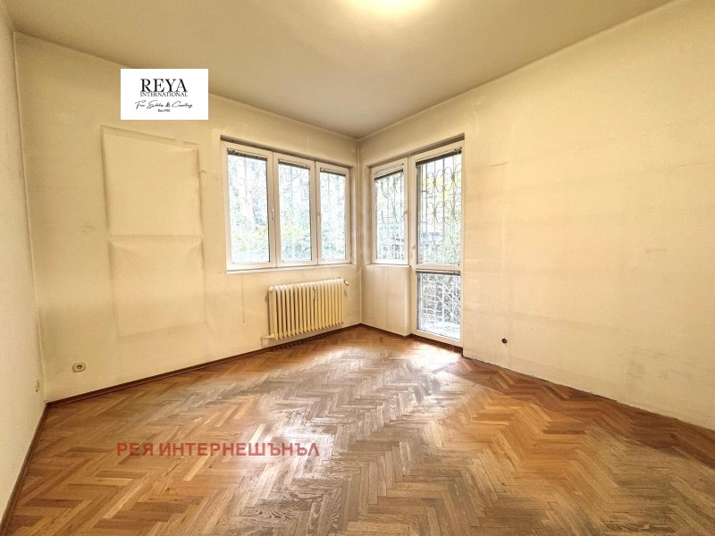 De vânzare  3 dormitoare Sofia , Țentâr , 140 mp | 87643765 - imagine [9]